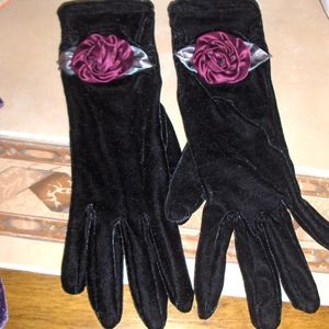Ladies Velvet Gloves